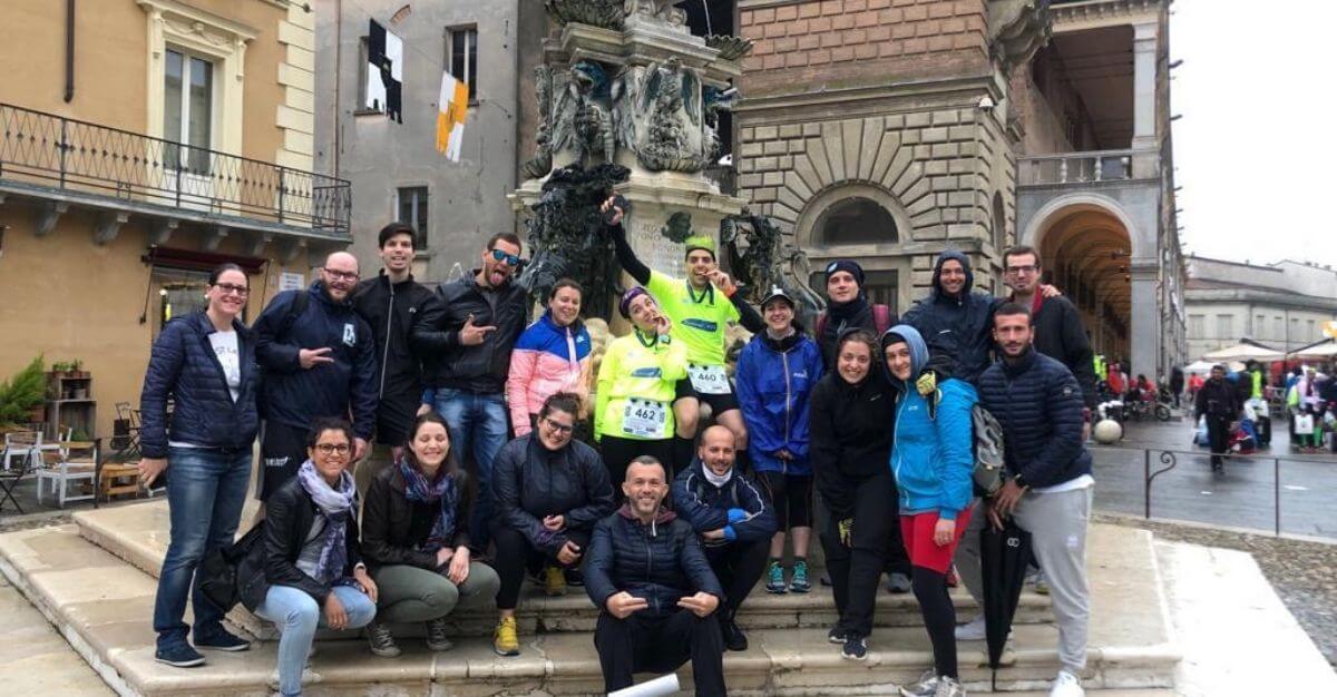 arrivo della 100 km piazza Faenza