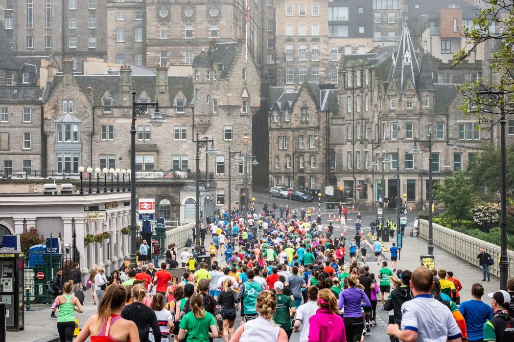 MARATONA DI EDIMBURGO Maratona di Edimburgo