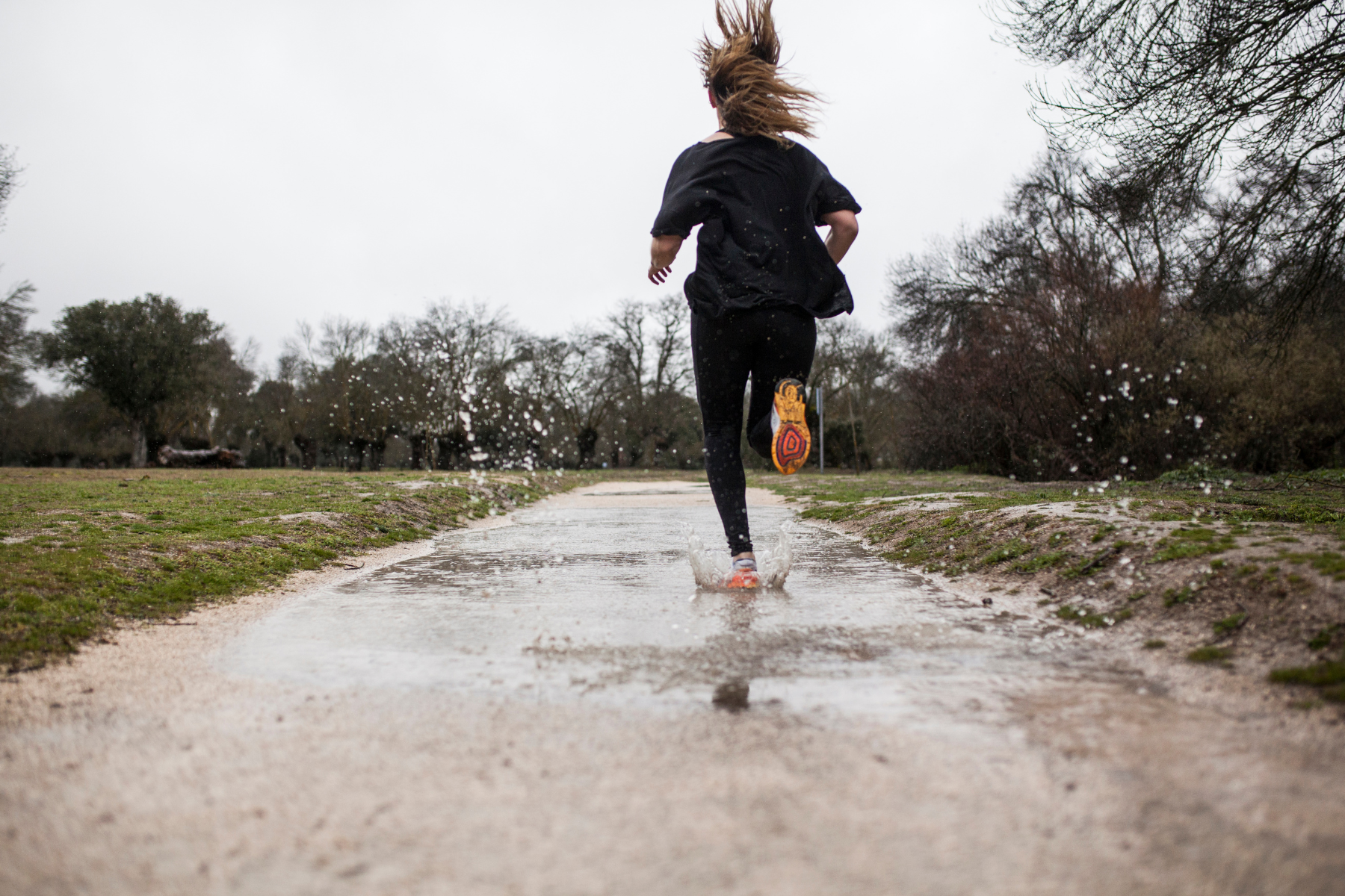 correre con la pioggia